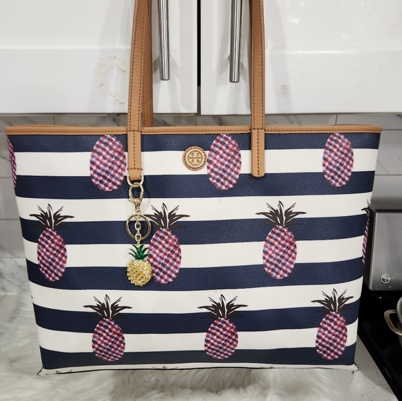 🔹️ Tory Burch 🔹️kerrington pinepple large tote bag with COA✨️💙 - Picture 4 of 14